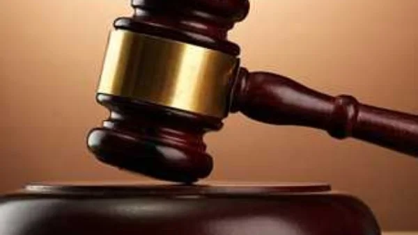 حبس عامل خردة اعتدى على سيارة مالك مركز صيانة