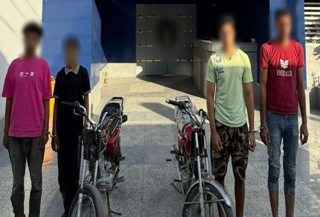 ضبط شباب استعرضوا بدراجات نارية في سوهاج