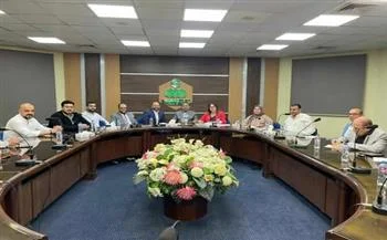 مستثمرو العاشر يناقشون تحديات المقنن المائي والغش التجاري