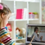 استجابة الحكومة لمقترح “الرؤية الإلكترونية” تدعم الأسرة