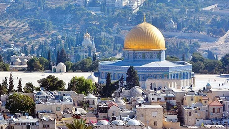 إعادة فتح المسجد الأقصى بعد 40 يوماً من الإغلاق