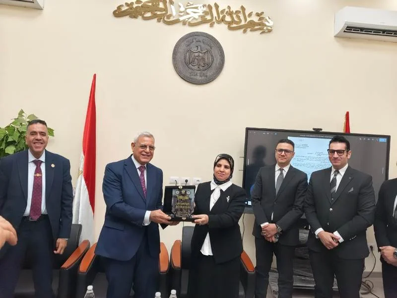 زيارة طلاب كلية الحقوق إلى المحكمة الاقتصادية بالمنصورة