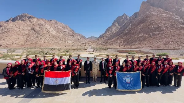 طلاب جامعة قناة السويس يزورون مشروع التجلي الأعظم