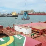 ميناء دمياط يستقبل 15 سفينة حاويات وبضائع عامة