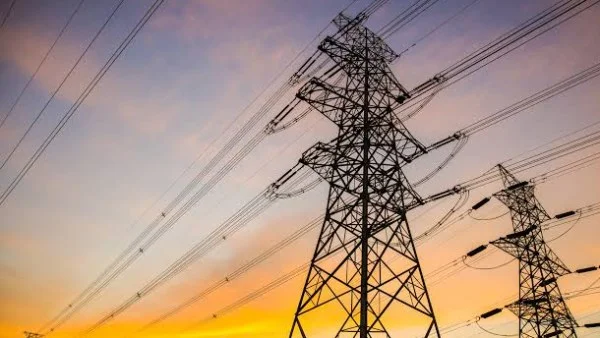 مصر تتحول إلى نموذج جديد في إنتاج الكهرباء المتجددة