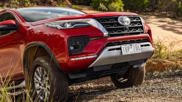 تأثيرات حرب إيران على صناعة السيارات اليابانية