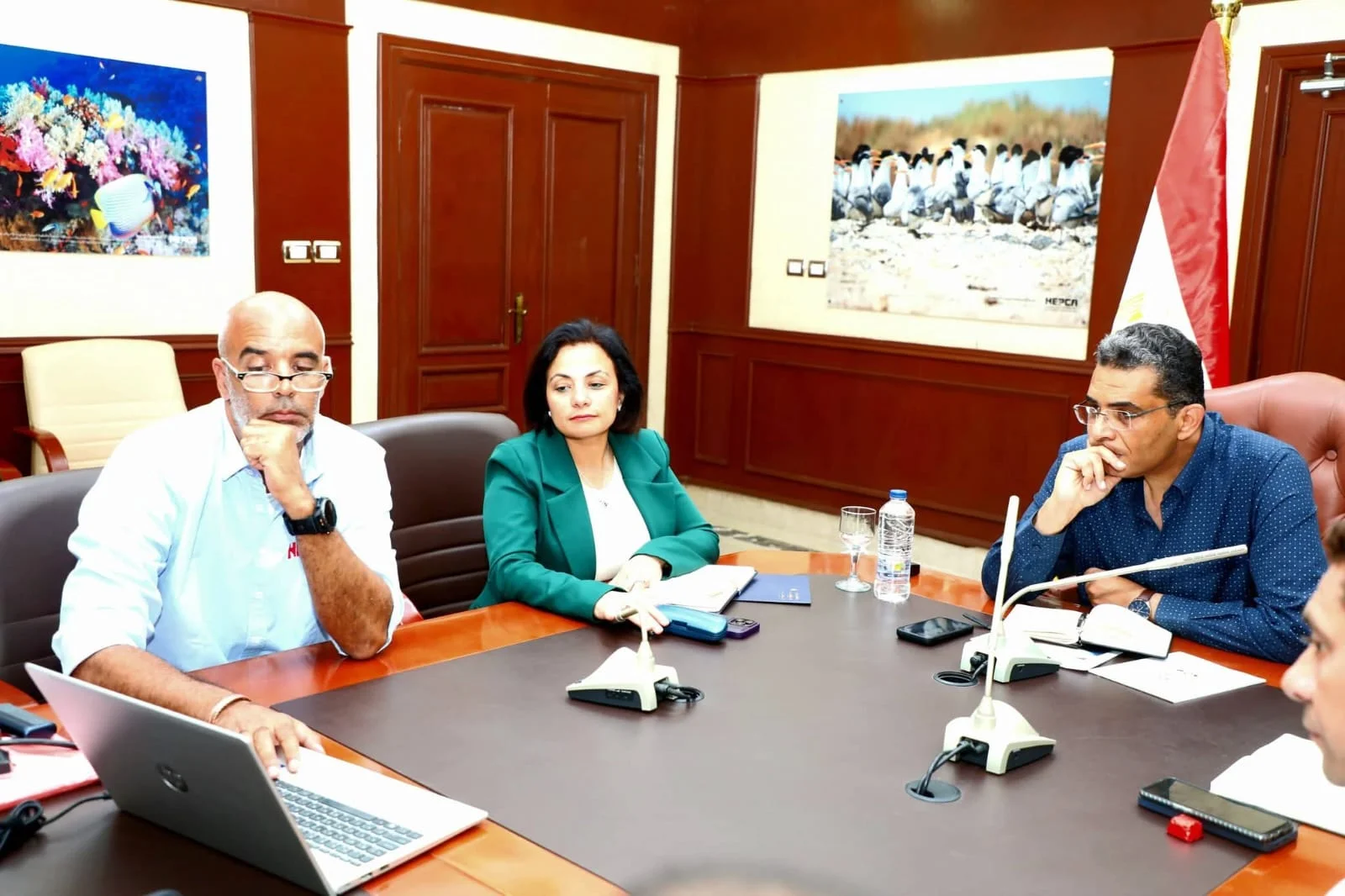 بدء تنفيذ هيكلة منظومة المخلفات بالبحر الأحمر