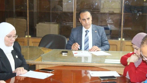 اجتماع لمتابعة إدارة النفايات الطبية ببني سويف