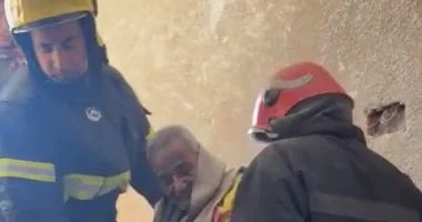 إنقاذ مسن ونقله إلى المستشفى في مدينة بدر