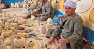 سحر الألباستر يجذب السياح في الأقصر