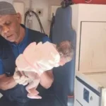 مسعف ينقذ سيدة وجنينها أثناء الولادة في أسوان