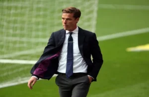 إقالة سكوت باركر من بيرنلي بعد الهبوط إلى الدرجة الثانية