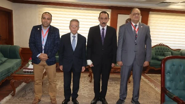 زيارة نقيب أطباء مصر لمحافظة سوهاج