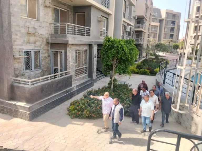 وزيرة الإسكان تتابع مشروعات البنية التحتية بالصعيد
