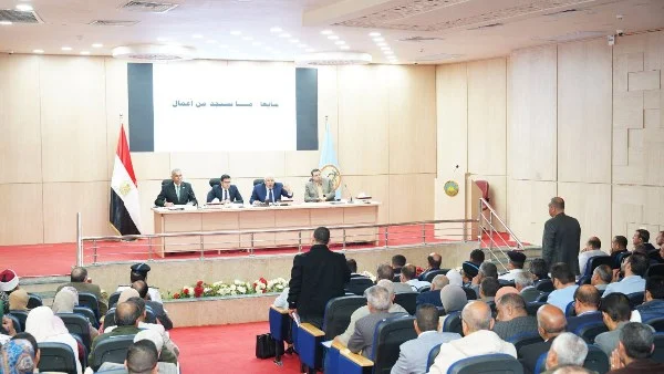 استعدادات صيفية مبكرة في مطروح