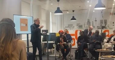 أورنج تطلق "السوبر آب" Maxit لتعزيز التحول الرقمي