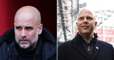 جوارديولا ينافس سلوت على جائزة أفضل مدرب في الدوري الإنجليزي