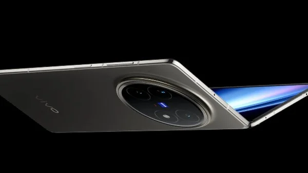 أفضل الهواتف القابلة للطي بأسعار احترافية