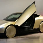 تسلا تبدأ إنتاج السيارة سايبر كاب ذاتية القيادة