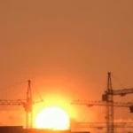 السيسي يشاهد فيلم “صناع الحاضر وصناع المستقبل” في عيد العمال