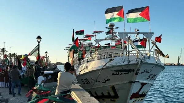 اعتقال 15 مواطناً فرنسياً في أسطول غزة