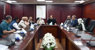 رئيس مياه الجيزة يعقد اجتماعات لمتابعة تطوير الخدمات