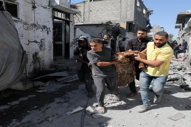 الوضع في غزة كارثي يهدد النساء والأطفال