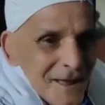 معتمر يثير الجدل بفيديو طريف أثناء العمرة