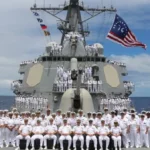 حريق كبير على مدمرة أمريكية في آسيا