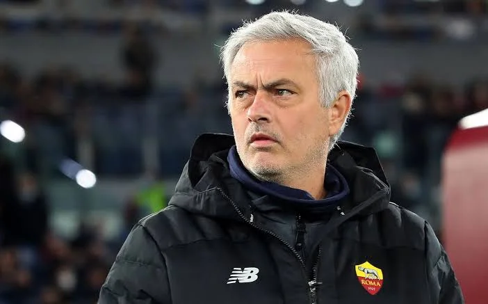 مورينيو: البرازيل الأوفر حظاً بوجود أنشيلوتي