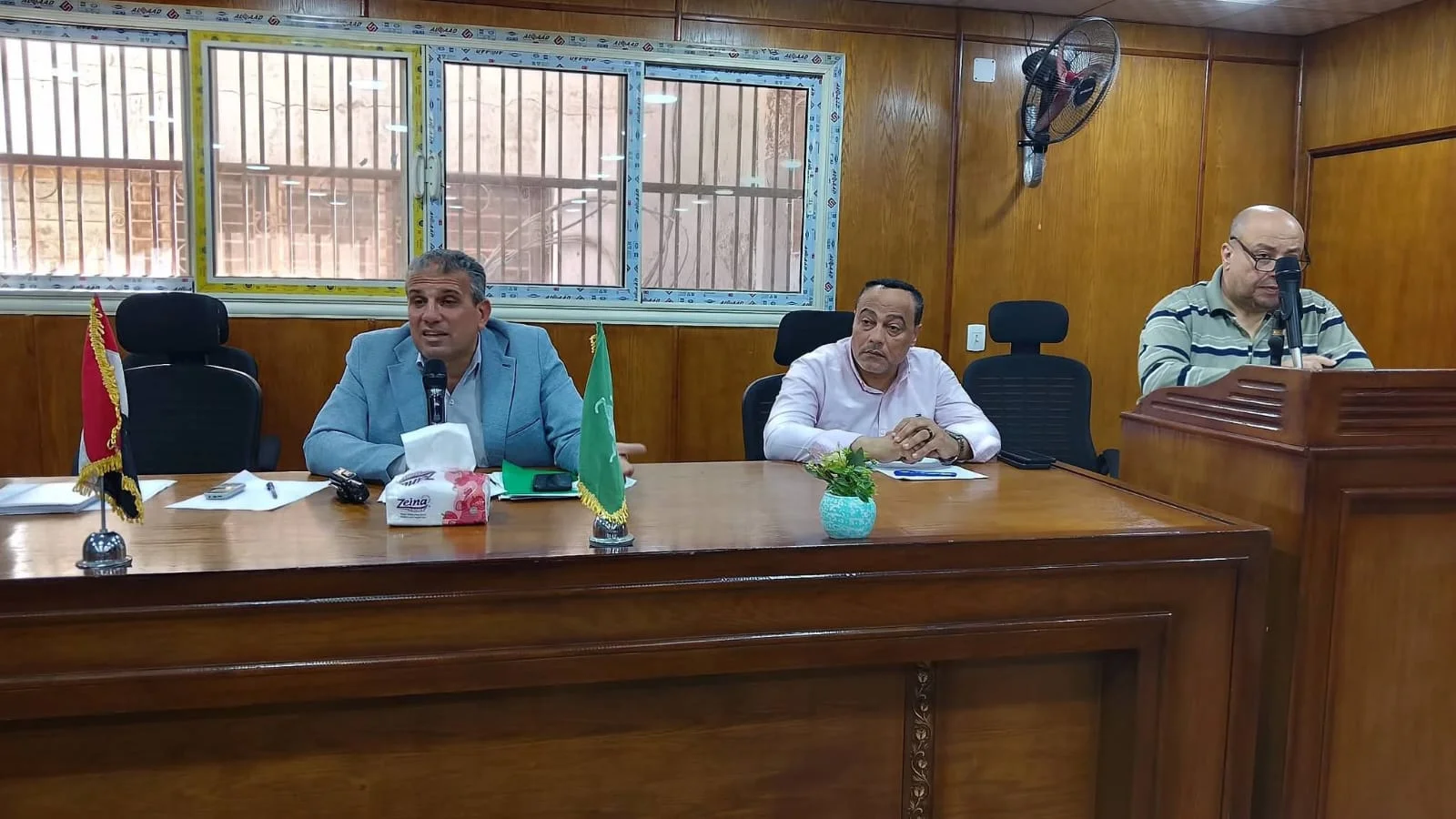 اجتماع المجلس التنفيذي بمركز الزقازيق برئاسة د. محمد فايز