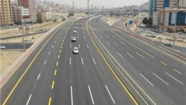 غلق كلي لطريق مصر/أسوان الزراعي الغربي لمدة 10 أيام