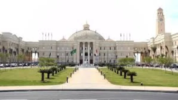 زيارة طلاب جامعة القاهرة لمجلس الشيوخ تعزز الوعي السياسي