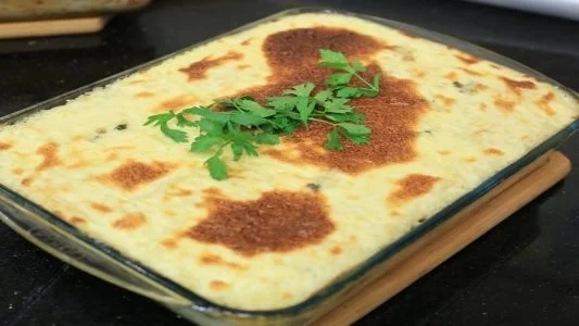 طريقة عمل طاجن الفريك بالبشاميل