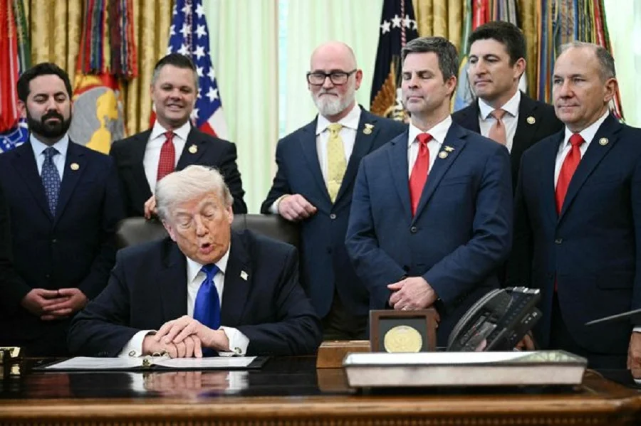 ترامب: الإيرانيون يسعون لإبرام صفقة وأسعار النفط ستنخفض