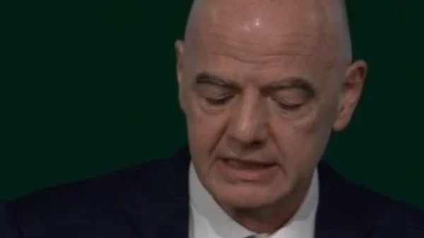 إيران تشارك في كأس العالم وكرة القدم توحد العالم