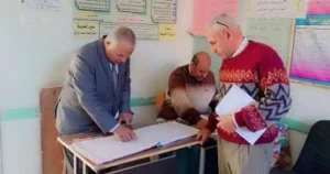 إحالة إدارة مدرسة للتحقيق بسبب عدم الالتزام بطابور الصباح