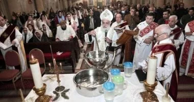طقس اللقان في خميس العهد بالكنيسة القبطية