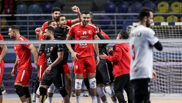 رجال طائرة الأهلي يواجهون الجزيرة في نصف نهائي كأس مصر