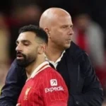 انتقادات قوية لمدرب ليفربول بسبب استبعاد محمد صلاح