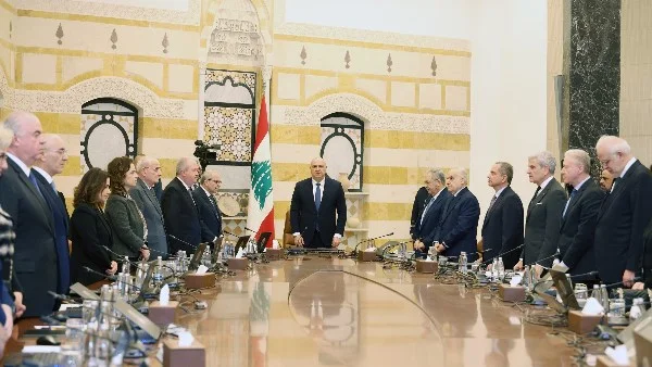 قرارات عاجلة لمجلس الوزراء اللبناني بعد العدوان الإسرائيلي