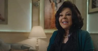 مكالمة مؤثرة من عادل إمام لإسعاد يونس في عيد ميلادها