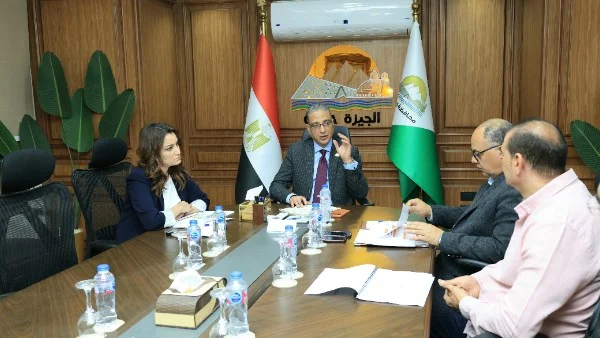 متابعة مشروعات التطوير في حي العجوزة بالجيزة