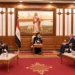 رئيس جامعة القاهرة يهنئ البابا تواضروس بعيد القيامة