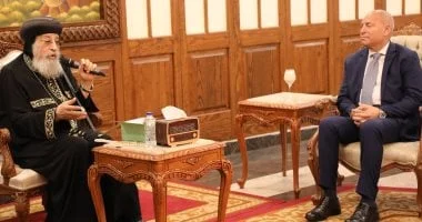تهنئة البابا تواضروس بعيد القيامة من محافظ القاهرة