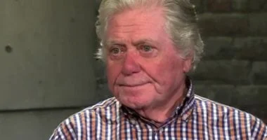 تجديد اختيار حسين فهمي لرئاسة مهرجان القاهرة السينمائي