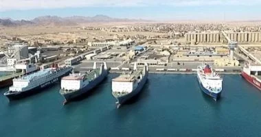 حركة نشطة في موانئ البحر الأحمر