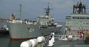 الحرس الثوري: فشل محاولة مرور مدمرات أمريكية عبر هرمز