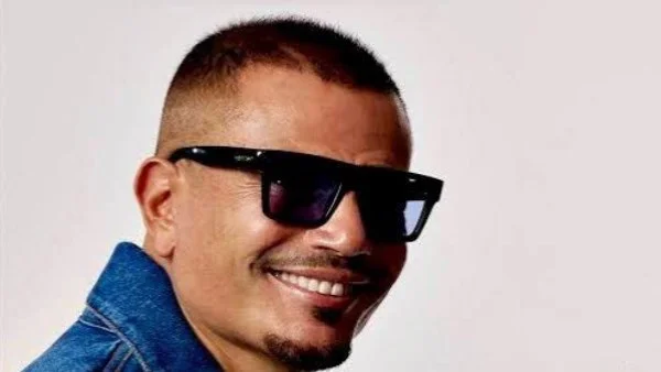 تفاصيل حفل عمرو دياب في الجامعة الأمريكية بأسعار تذاكر مرتفعة