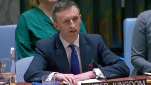 إيران تتخذ مضيق هرمز رهينة